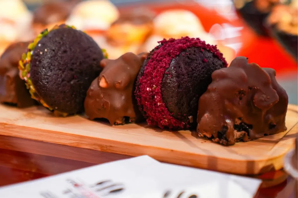 Fuar Catering Görselleri 6 İstanbul Kongre Merkezi’nde düzenlenen organizasyonlarda sunulan profesyonel fuar catering hizmeti